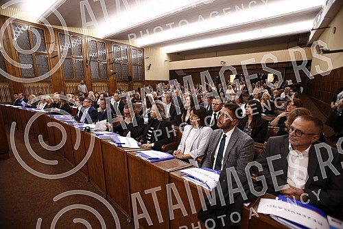 The Ministry of Justice presented the first working texts of laws in the field of justice in the National Assembly.Ministarstvo pravde predstavilo je prve radne tekstove zakona u oblasti pravosudja u Narodnoj skupstini.