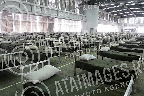 Military beds set up in the halls 1 and 4 of the Belgrade Fair for people with milder sympoms of coronavirus.Vojni kreveti postavjeni u halama 1 i 4 Beogradskog sajma za ljude koji imaju blaze simtome korona virusa.
