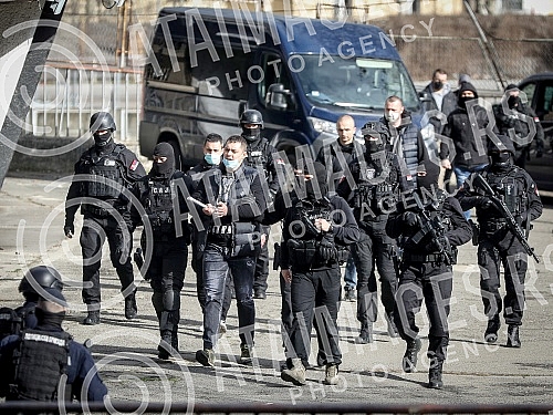 As part of the investigation after the arrest of the organized criminal group, Veljko Beluvuk, known as Velja Nevolja, was brought to the stadium of the Partizan Football Club accompanied by the police.