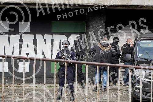 Police officers, inspectors and members of the BIA are searching the premises of the Partizan Football Club, after the arrest of an organized criminal group that is said to be one of the strongest in the region, and at the same time, police officers 