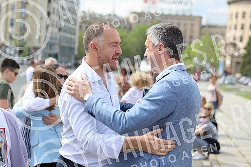 On the World Family Day, supporters of the Serbian movement Dveri gathered in front of the Assembly of Serbia for a 