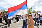On the World Family Day, supporters of the Serbian movement Dveri gathered in front of the Assembly of Serbia for a 