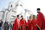 The relics of twenty large Russian saints among them Alexander Nevsky, the patron of Russian Orthodoxy and the holy earth arrived in Belgrade.Mosti dvadeset velikih ruskih svetitelja medju kojima su i Aleksandra Nevskog, zastitnika pravosljavlja i s