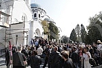 The relics of twenty large Russian saints among them Alexander Nevsky, the patron of Russian Orthodoxy and the holy earth arrived in Belgrade.Mosti dvadeset velikih ruskih svetitelja medju kojima su i Aleksandra Nevskog, zastitnika pravosljavlja i s