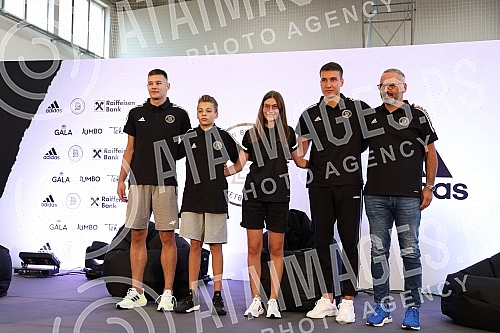 Bogdan Bogdanovic's press conference on the occasion of the upcoming BB camp in Belgrade was held at the Dynamic Sport & Health Club.Konferencija za medije Bogdana Bogdanovica povodom predstojeceg BB kampa u Beogradu odrzana je u Dynamic Sport & He