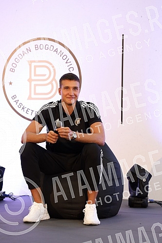Bogdan Bogdanovic's press conference on the occasion of the upcoming BB camp in Belgrade was held at the Dynamic Sport & Health Club.Konferencija za medije Bogdana Bogdanovica povodom predstojeceg BB kampa u Beogradu odrzana je u Dynamic Sport & He