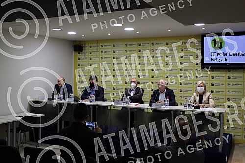 The National Organization of Romanians in Serbia held a press conference at the Media Center on the day when Romania celebrates its national holiday - the Day of Unification of Transylvania and the Romanian Principality, all over numerous insults on 
