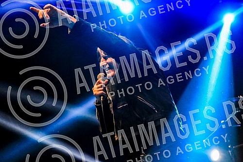 The popular Balkan-punk-folk band Brkovi, after four years, held its first independent concert in Belgrade, in the Hangar of the Port of Belgrade, and the special guests at the concert are Travolta from Borce Grede and the Bulgarian orchestra Kamchia