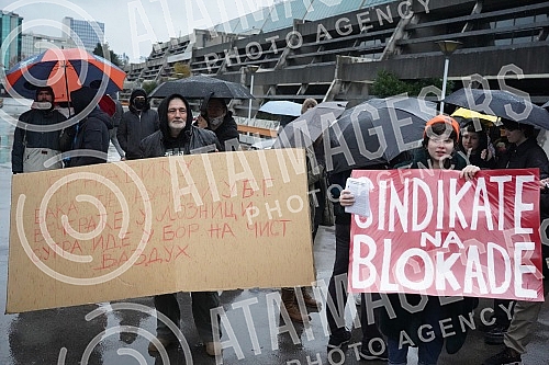 Gathering of citizens in front of the Sava Center who will join the protest and the blockade of the highway near the Sava Center with a request to ban the work of Rio Tinto in Serbia.Okupljanje gradjana ispred Sava centa  koji ce se pridruziti prot