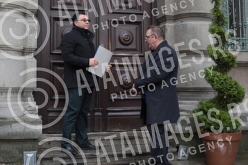 Players, management and members of the professional staff of the Nais Water Polo Club gathered at 11:59 on the plateau in front of the City Hall to express their dissatisfaction with the fact that the City of Nis intends to reduce allocations for spo