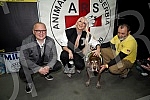 Singer Jelena Karleusa and Deputy Mayor Goran Vesic visited the association Animal Rescue Serbia.Pevacica Jelena Karleusa i zamenik gradonacelnika Goran Vesic obisli su udruzenje Animal Rescue Serbia.