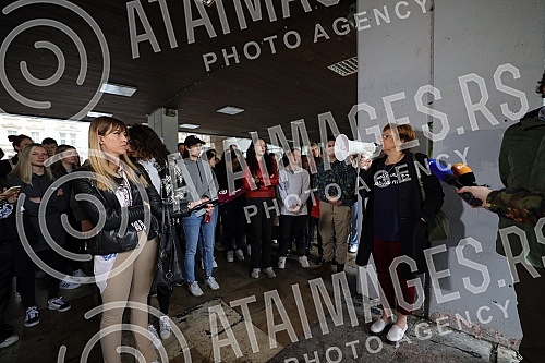 Students are not for sale - protest of students on the plateau near the Faculty of Philosophy.Studenti nisu na prodaju - protest studenata i studentkinja na platou kod Filozofskog fakulteta.