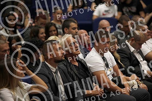 The election assembly of the Belgrade City Board of True Serbia and the Leviathan National Defense was held in the Stari Grad municipality building.U zgradi opstine Stari grad odrzana je izborna skupstina gradskog odbora Beograda Prave Srbije i Nac