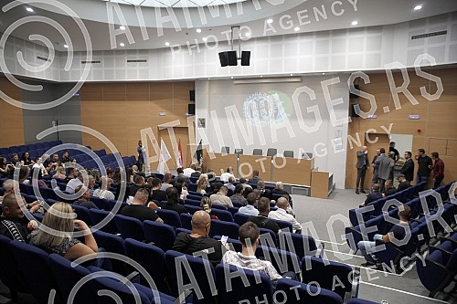 The election assembly of the Belgrade City Board of True Serbia and the Leviathan National Defense was held in the Stari Grad municipality building.U zgradi opstine Stari grad odrzana je izborna skupstina gradskog odbora Beograda Prave Srbije i Nac