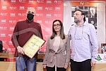 The annual awards ceremony of the Association of Journalists of Serbia was held on UNS Day, December 21 at the Press Center of the Association of Journalists of Serbia.Svecano urucenje godisnjih nagrada Udruzenja novinara Srbije odrzano je na Dan U